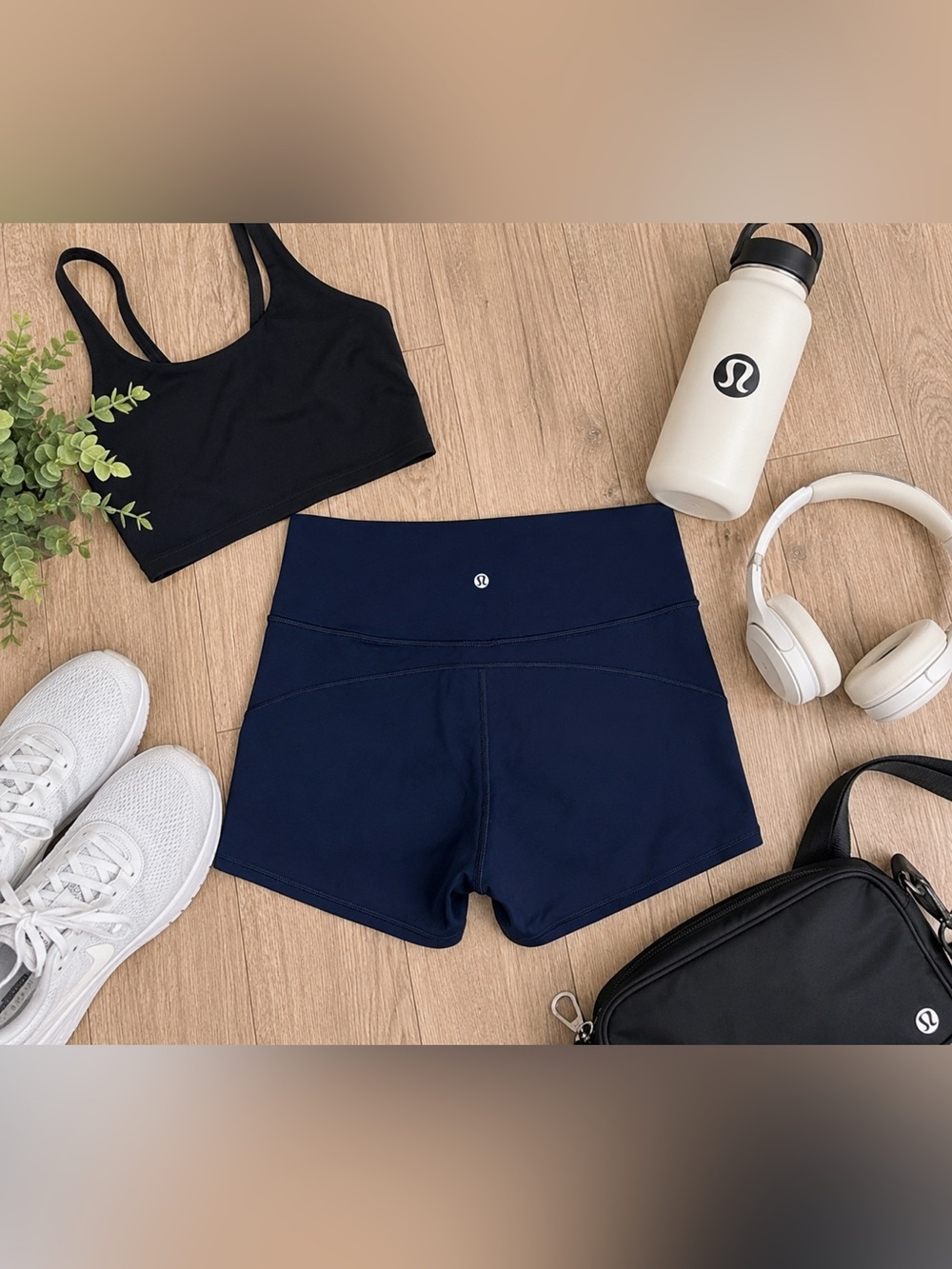 Lululemon Navy High Rise Athletic Shorts Size 10 Yoga Running Pockets